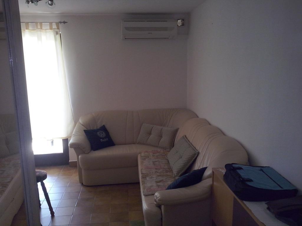 Apartment Stinica 26 E Jablanac Bagian luar foto